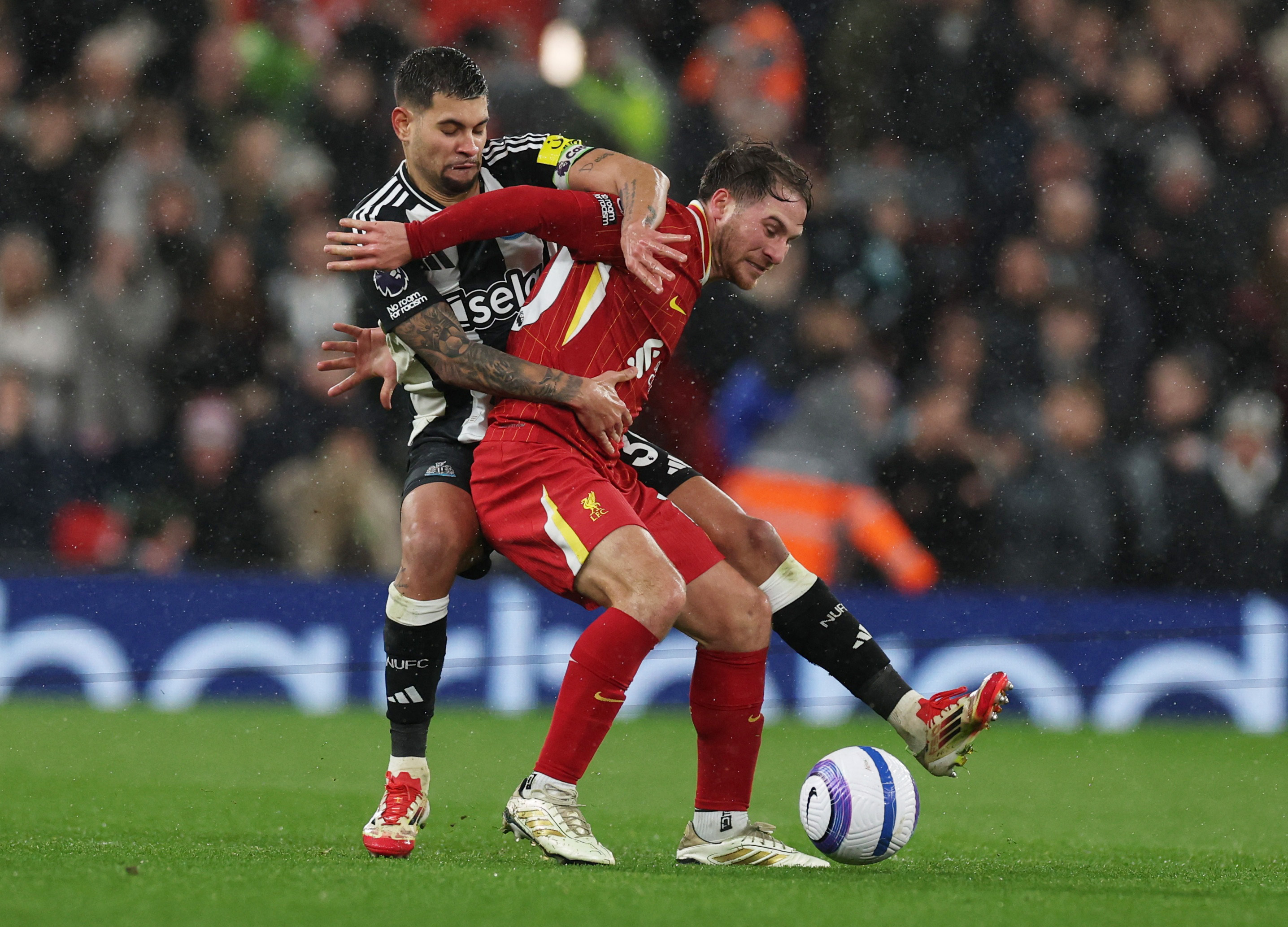 利物浦后卫连场破门，助球队取得连胜