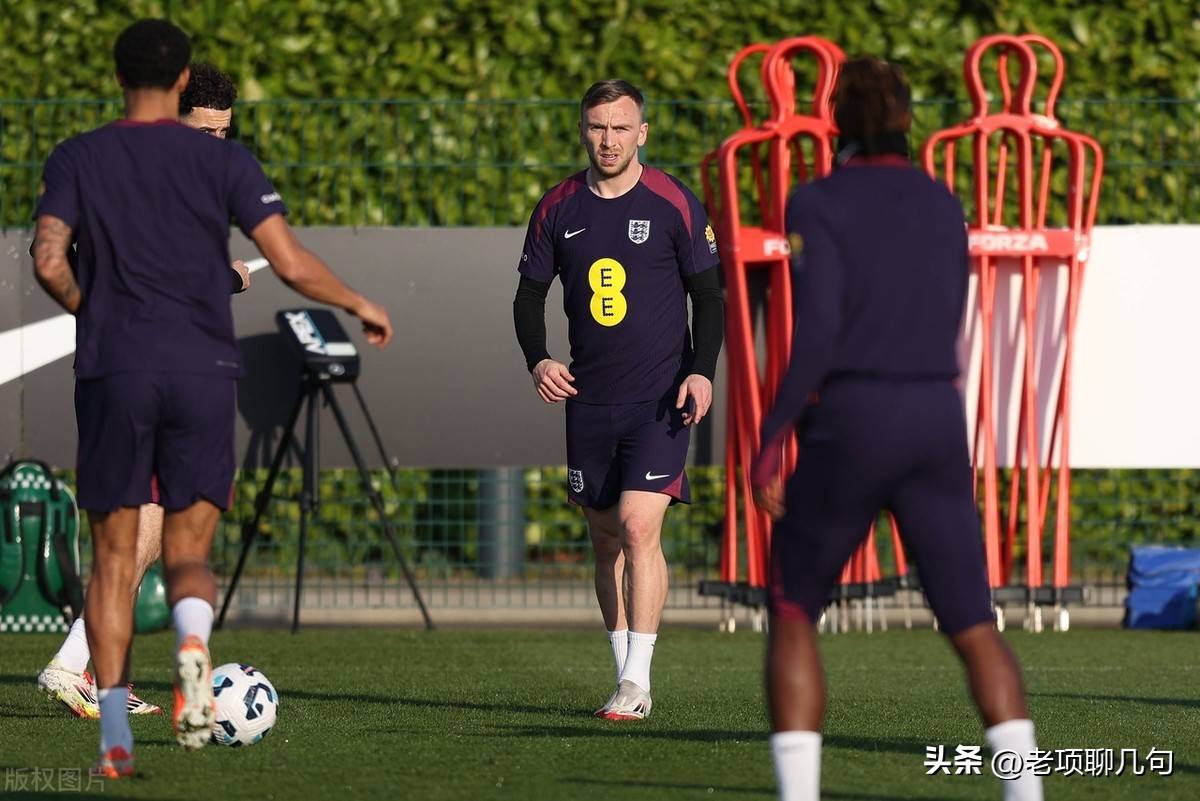 欧预赛破冰之战精彩绝伦，球员个个奋勇拼搏的简单介绍