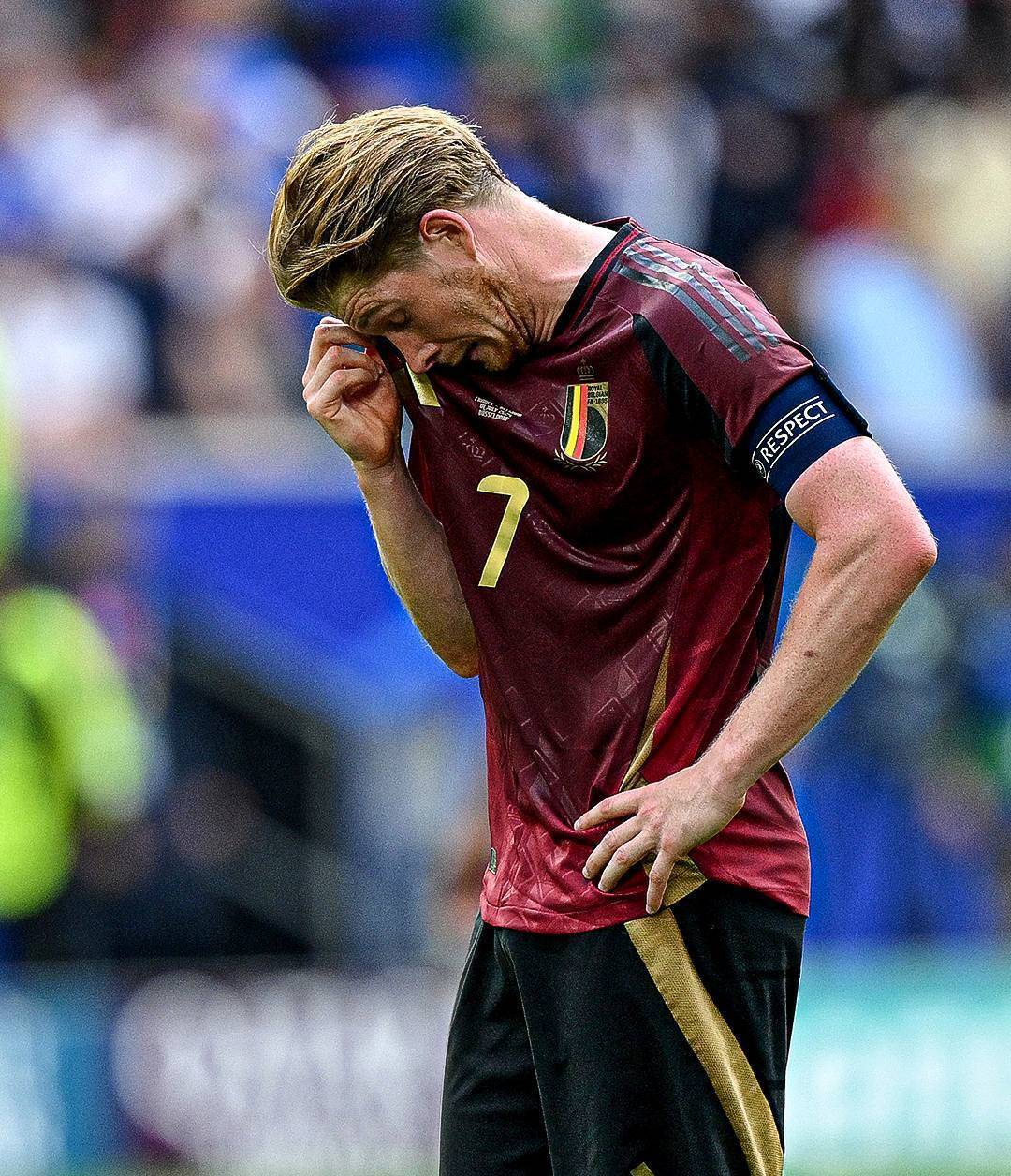 法国足球巨星缺席关键比赛,球队备战受挑战 法国足球巨星缺席关键比赛,球队备战受挑战