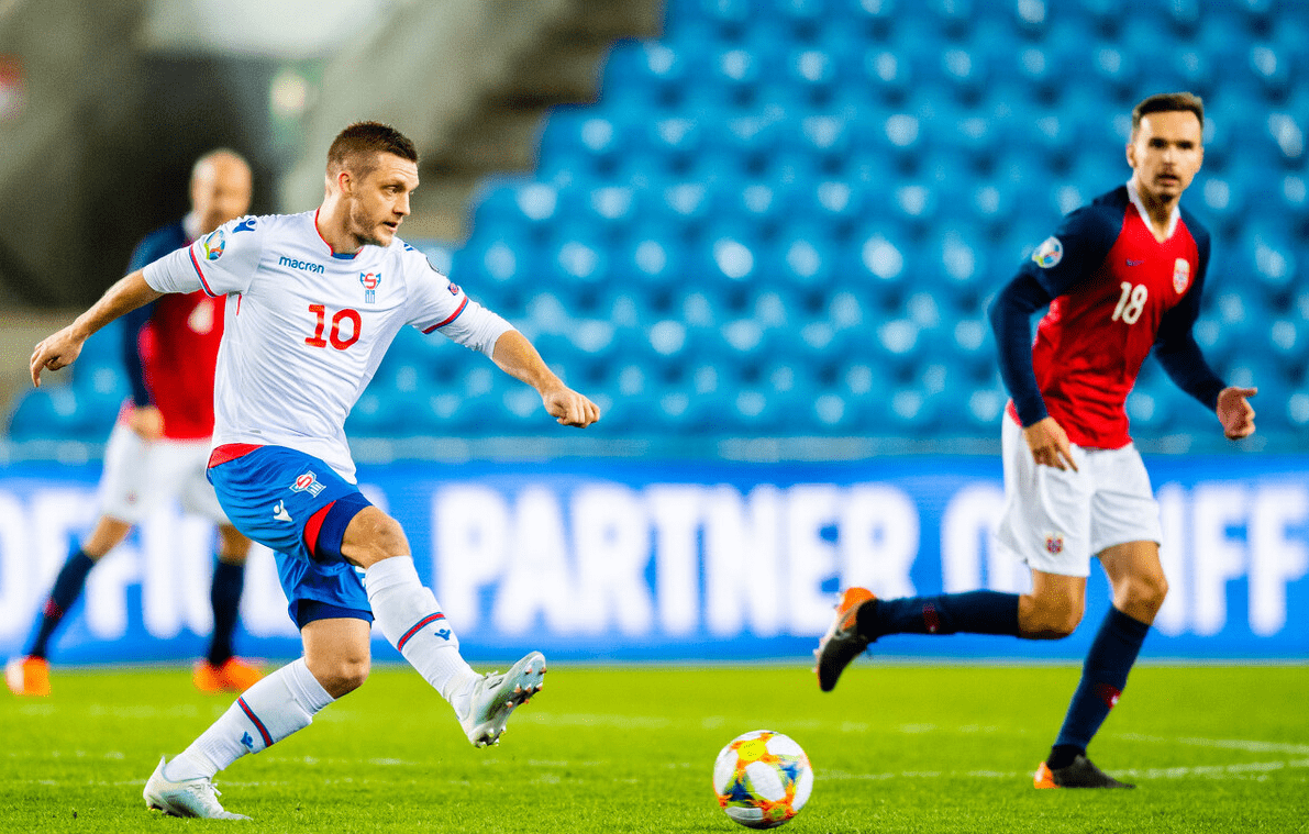 卡尔斯鲁厄主场失利,德甲升班马难逃沦陷的简单介绍 卡尔斯鲁厄主场失利,德甲升班马难逃沦陷的简单介绍