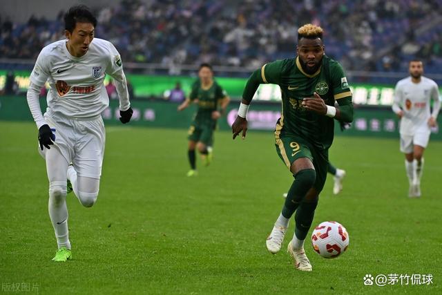 关于浙江绿城中场发挥稳定，球队整体实力逐渐提升的信息