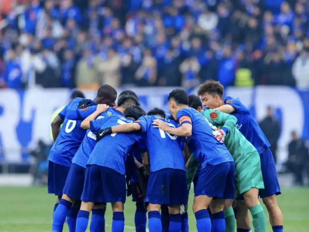 重庆力帆连胜上海申花，壮大士气的简单介绍