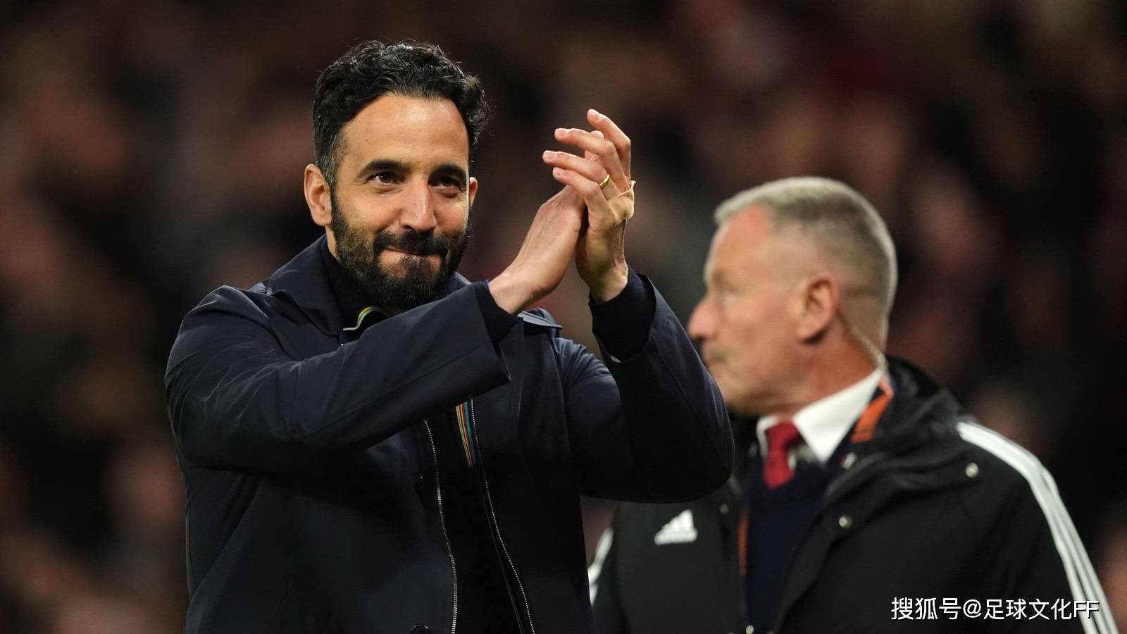 利兹联主帅鼓励球员，冲刺英超排名