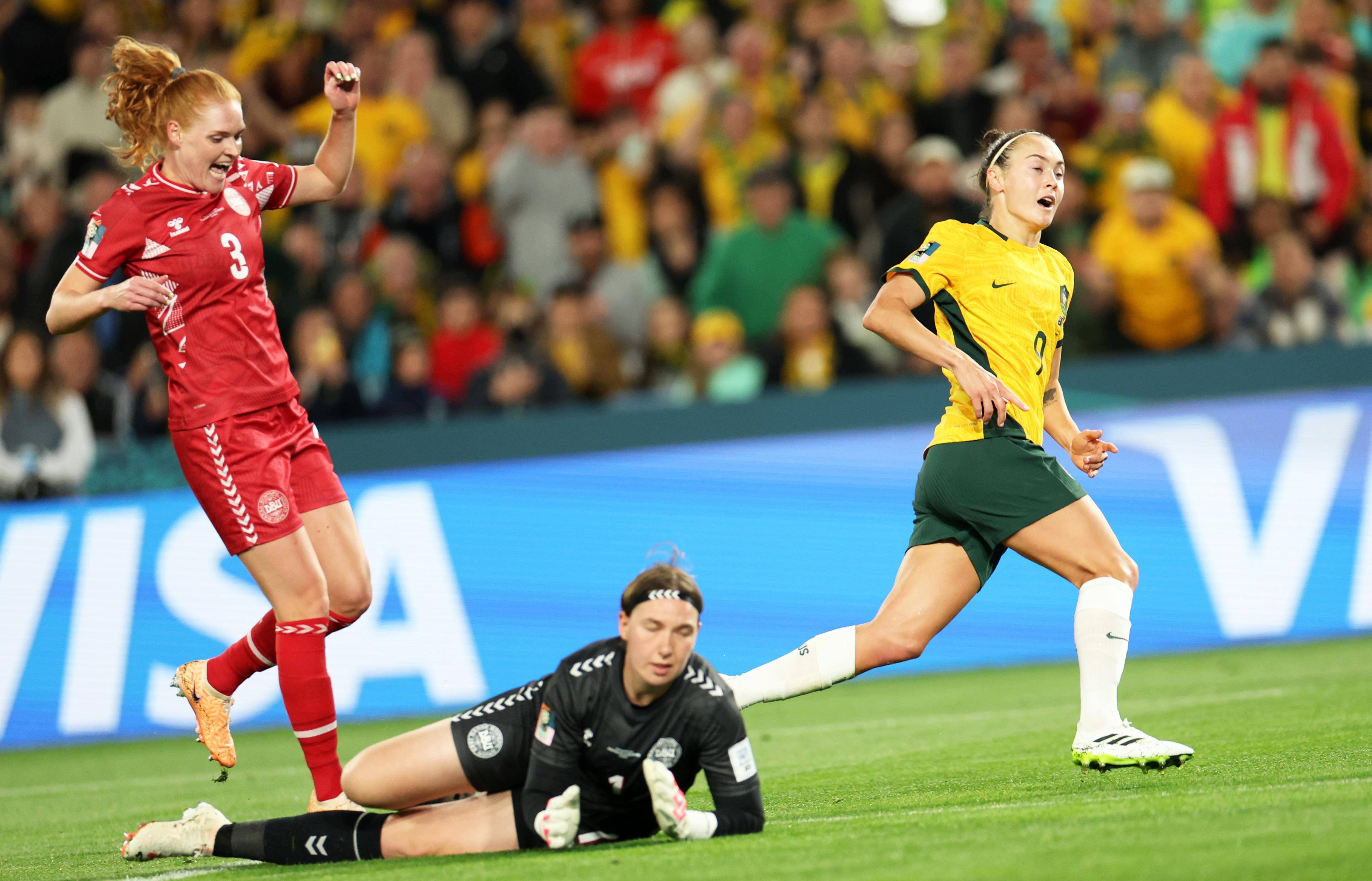 精彩荷兰女足比赛，激发观众热情