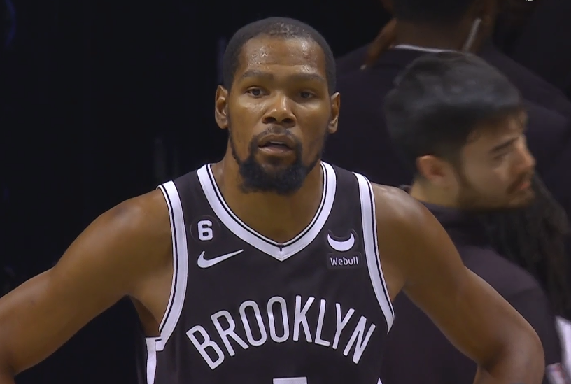 篮网惨败雄鹿，欧文砍下30分球队遭遇连败