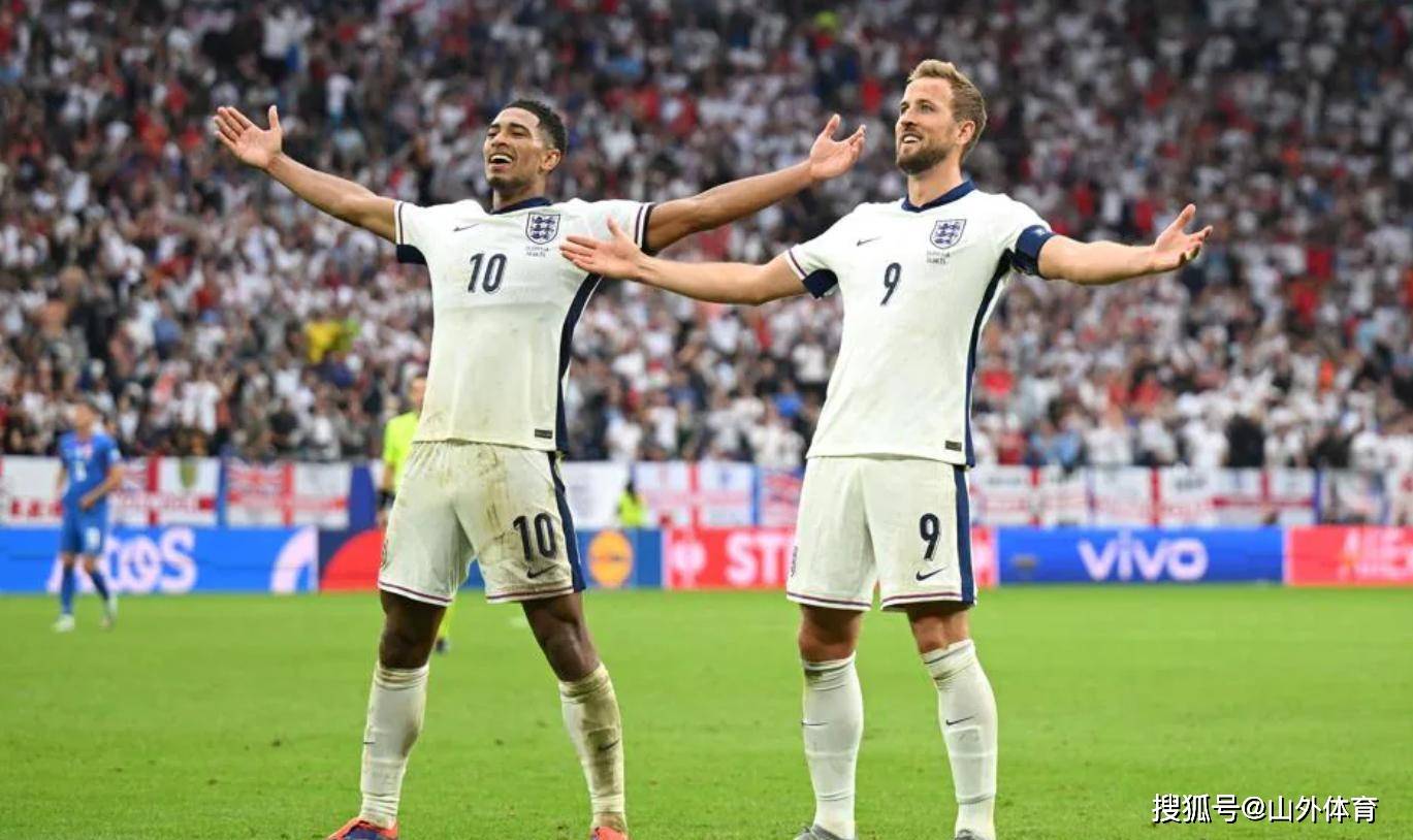 爆冷!世界杯强队意外出局震惊全场 爆冷!世界杯强队意外出局震惊全场