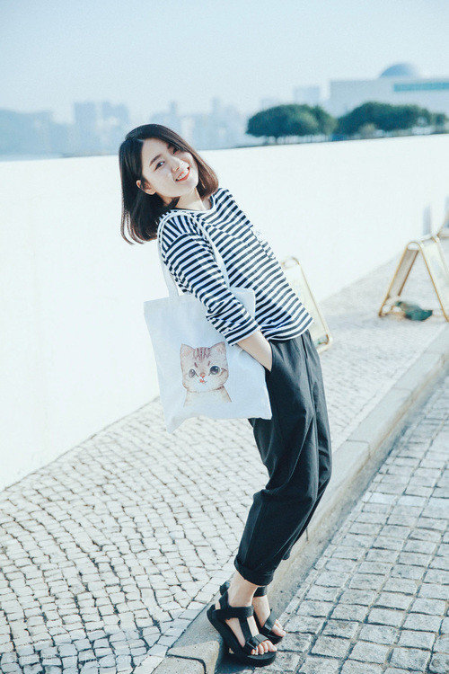 里昂对决日本,京多安再显大场面先生本色,友谊赛中的技艺与荣耀