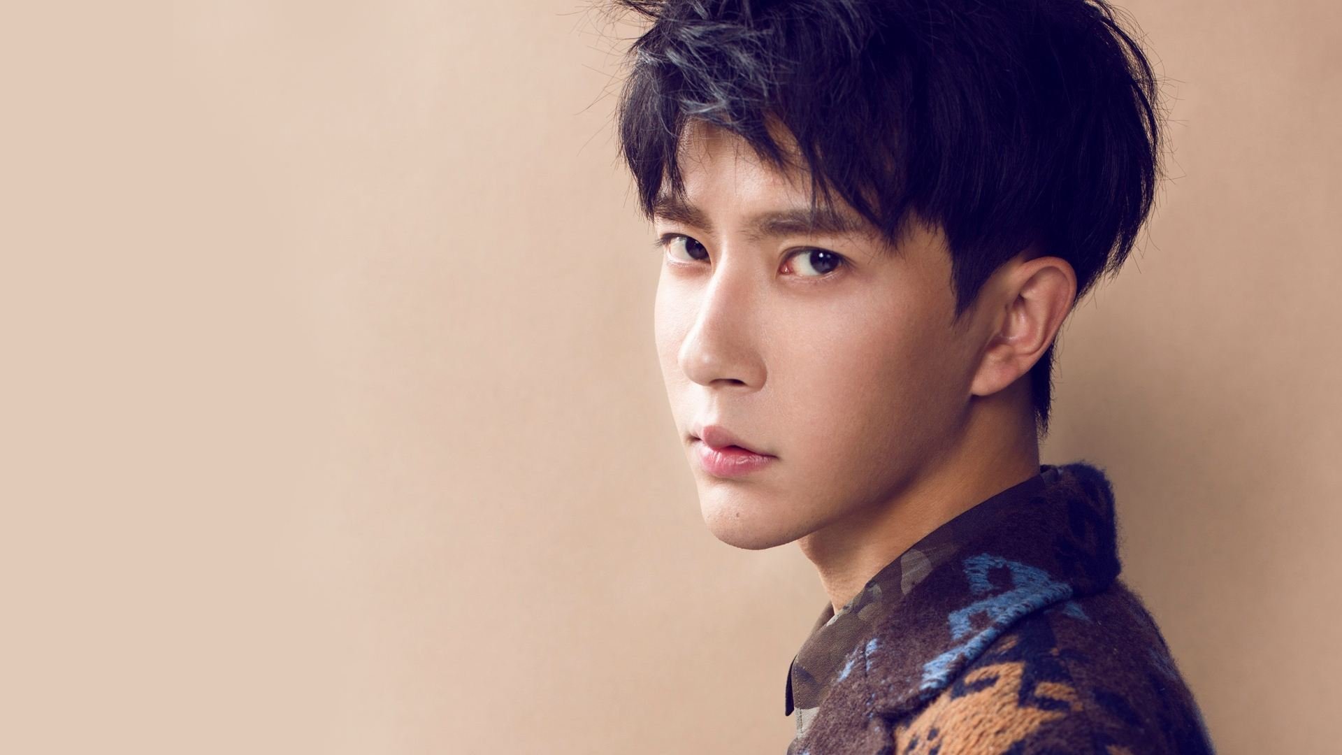 蓝黑军团易主记，乌克兰资本收割AC米兰，奥利维耶化身关键先生